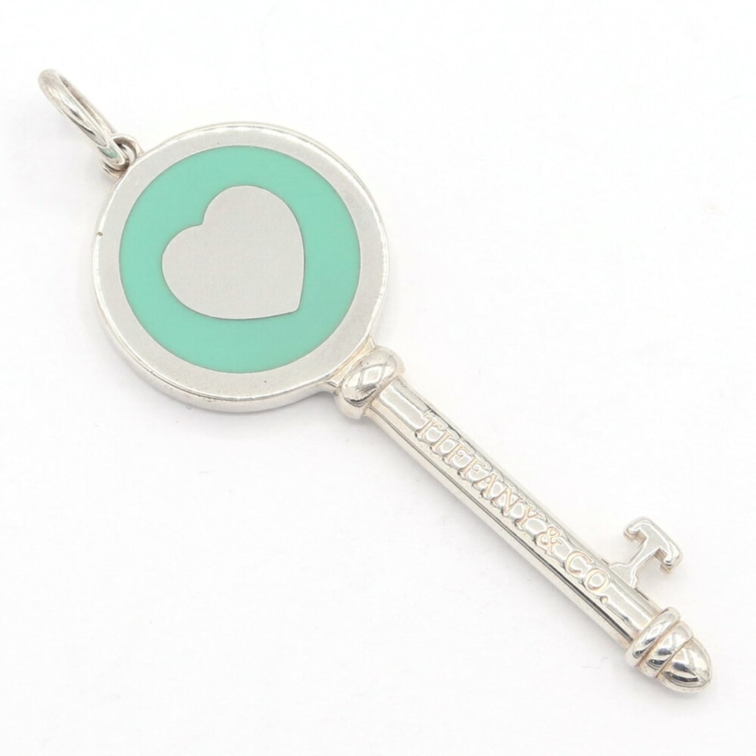 Tiffany & Co. Heart Key Pendant Top, Sterling Silver 925, Enamel, Silver, Blue, Head, Necklace: --- Catalog ---Category: SizeWeight: 5.2g / 0.18oz.Pendant Size: 42mm x 15mm / 1.65'' x 0.59''Category: DesignColor: SilverGender: WomenMaterial: Enamel, Sterling silver 925Pendant Type: PendantNeckla