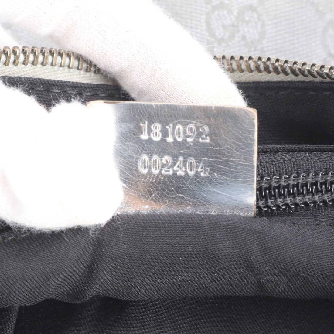 Louis Vuitton Petite Bague Empreinte Ring - 11