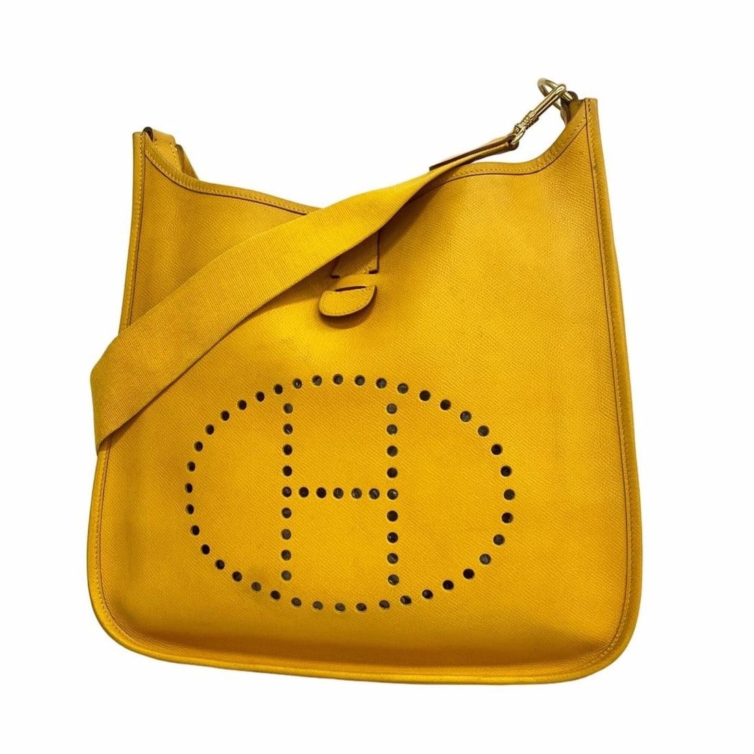Hermes Evelyne 1GM Shoulder Bag, Courchevel Jaune, ?B stamp, Women's, P2868922: --- Catalog ---Category: SizeSize (HxWxD): 32cm x 33cm x 9cm / 12.59'' x 12.99'' x 3.54''Category: DesignType: Shoulder bagColor: JauneGender: WomenMaterial: Courchevel leather Hardware Color: GoldCat