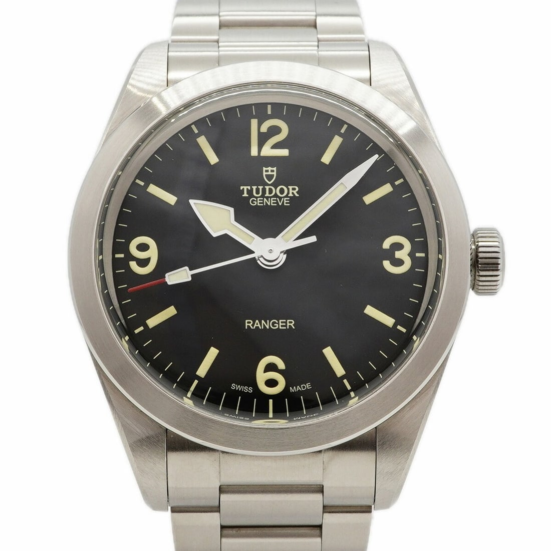 Tudor Ranger 79950 Black Dial Men's Watch: --- Catalog ---Category: SizeWrist Size: 15.5cm / 6.1''Case Diameter: 39mm / 1.54''Category: DesignType: WristwatchGender: MenColor (Dial): BlackMaterial (Band): Stainless steelCategory: GeneralMPN: 7