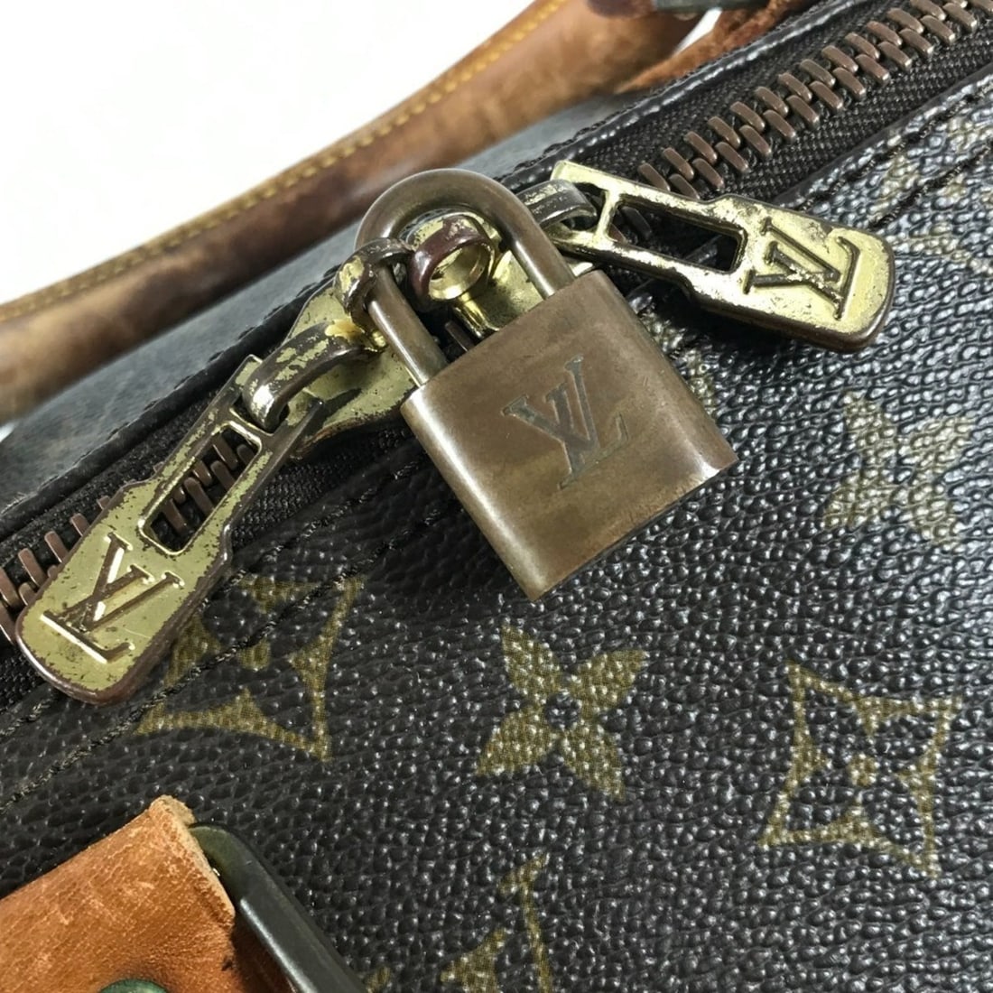 Louis Vuitton Monogram Multicles M69517 Key Case - 10