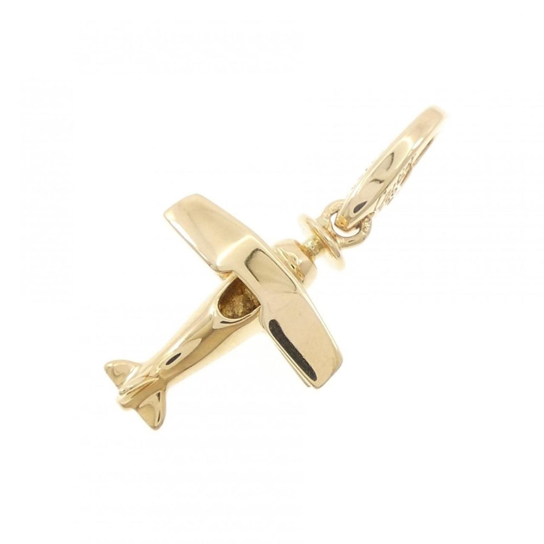 Cartier Plain Charm: --- Catalog ---Category: SizeSize (HxWxD): 29.20mm x 15.00mm / 1.15'' x 0.59''Category: DesignType: Handbag charmGender: WomenMaterial: Yellow gold (18K)Category: GeneralBrand: Cartier--- Item List