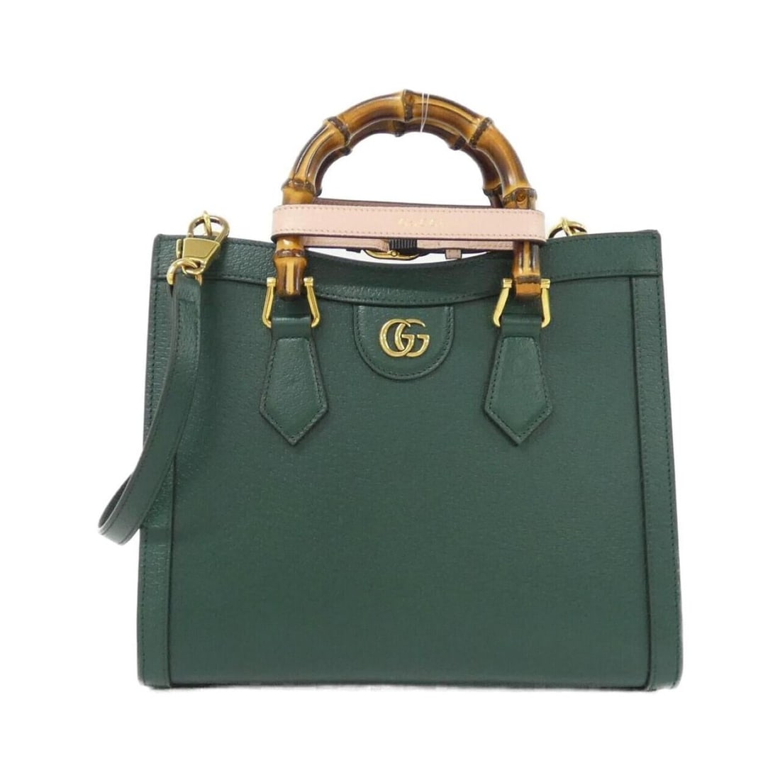 Gucci DIANA 702721 U3ZDT Handbag: --- Catalog ---Category: SizeSize (HxWxD): 23cm x 27cm x 11cm / 9.05'' x 10.62'' x 4.33''Category: DesignType: HandbagColor: GreenGender: WomenMaterial: Leather Hardware Color: GoldCategory: