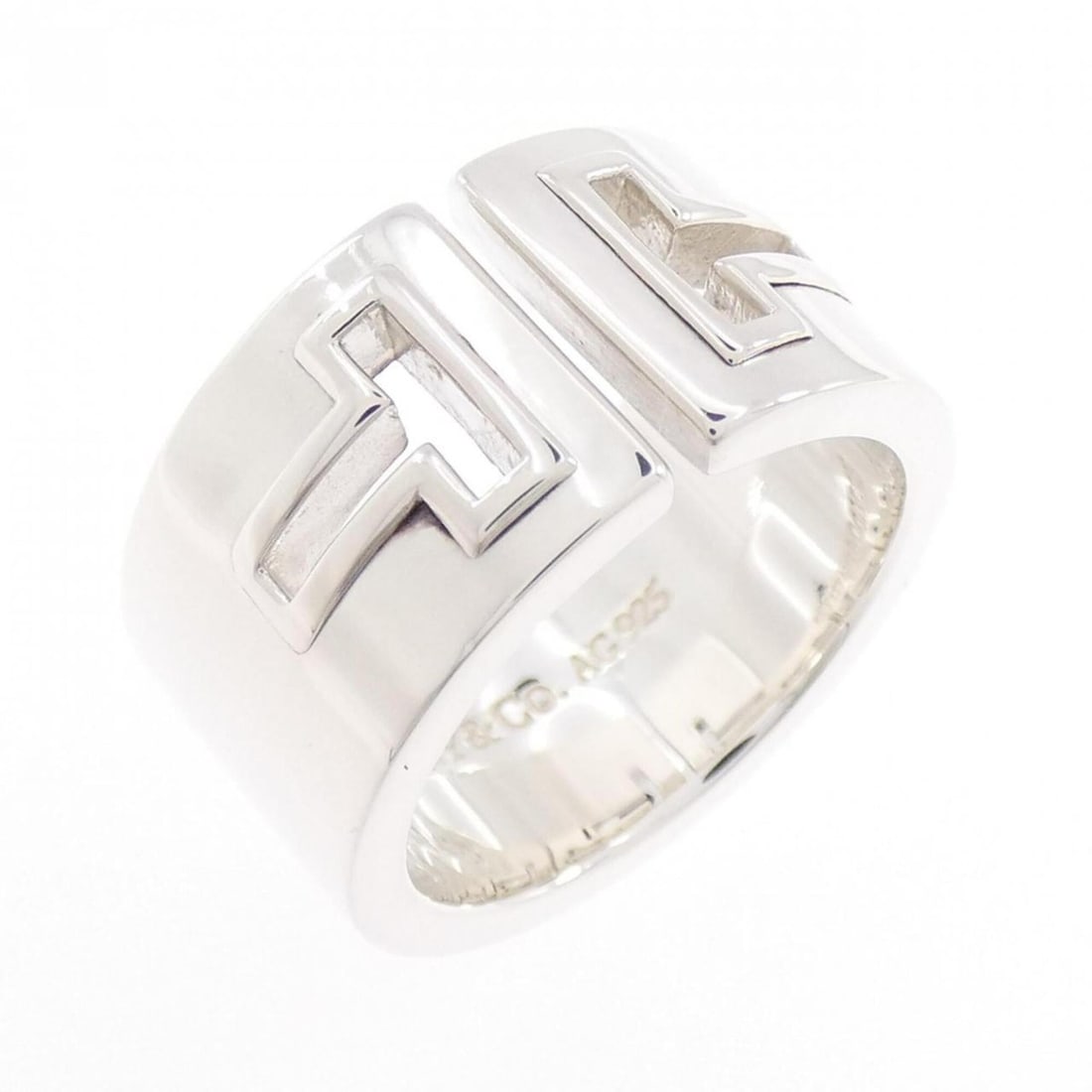 Tiffany T-Cutout Ring (1 of 16)