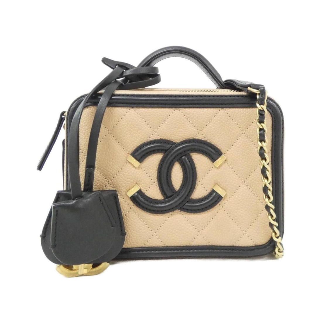Chanel 93342 Shoulder Bag: --- Catalog ---Category: SizeSize (HxWxD): 12cm x 16cm x 8cm / 4.72'' x 6.29'' x 3.14''Category: DesignType: Shoulder bagColor: Beige, BlackGender: WomenMaterial: Grained Calfskin Hardware Color: Gold