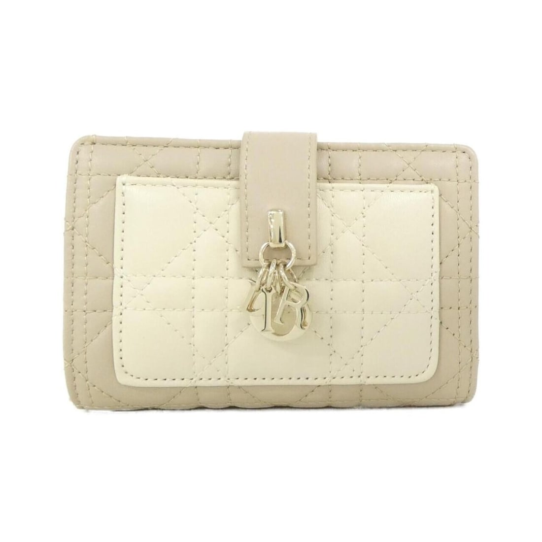 Christian Dior MY DIOR DITTANY Wallet S6022OBWS: --- Catalog ---Category: SizeSize (HxWxD): 9cm x 13cm x 3cm / 3.54'' x 5.11'' x 1.18''Category: DesignType: Wallet (bi-fold)Color: Beige, IvoryGender: WomenMaterial: Leather Leather/Fur Type: Lamb lea