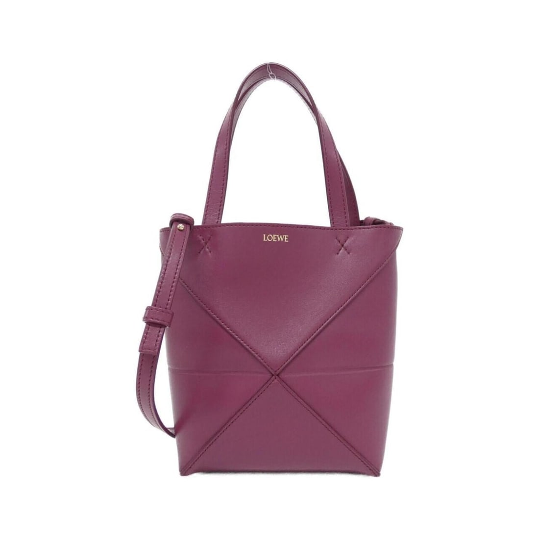 Loewe Puzzle Fold Mini Tote A657V25X01 Handbag: --- Catalog ---Category: SizeSize (HxWxD): 20cm x 23cm x 9cm / 7.87'' x 9.05'' x 3.54''Category: DesignType: HandbagColor: Red colorGender: WomenMaterial: Leather Leather/Fur Type: CalfskinCategory: