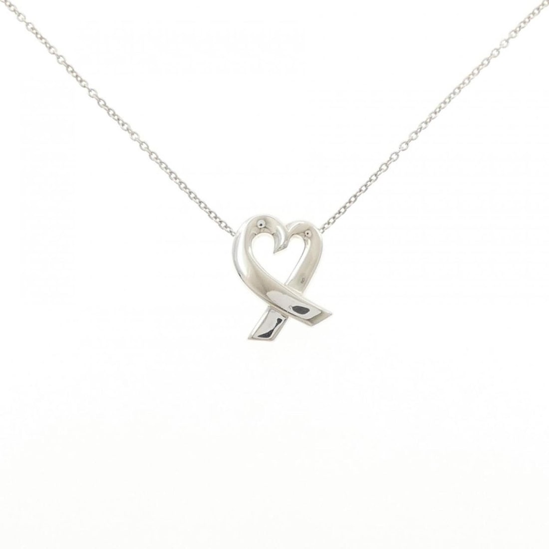 Tiffany Loving Heart Small Necklace: --- Catalog ---Category: SizePendant Size: 15mm x 11.3mm / 0.59'' x 0.44''Neck Circumference: 43 cm / 16.92''Category: DesignGender: WomenMaterial: Silver 925Pendant Type: PendantNecklace Type: