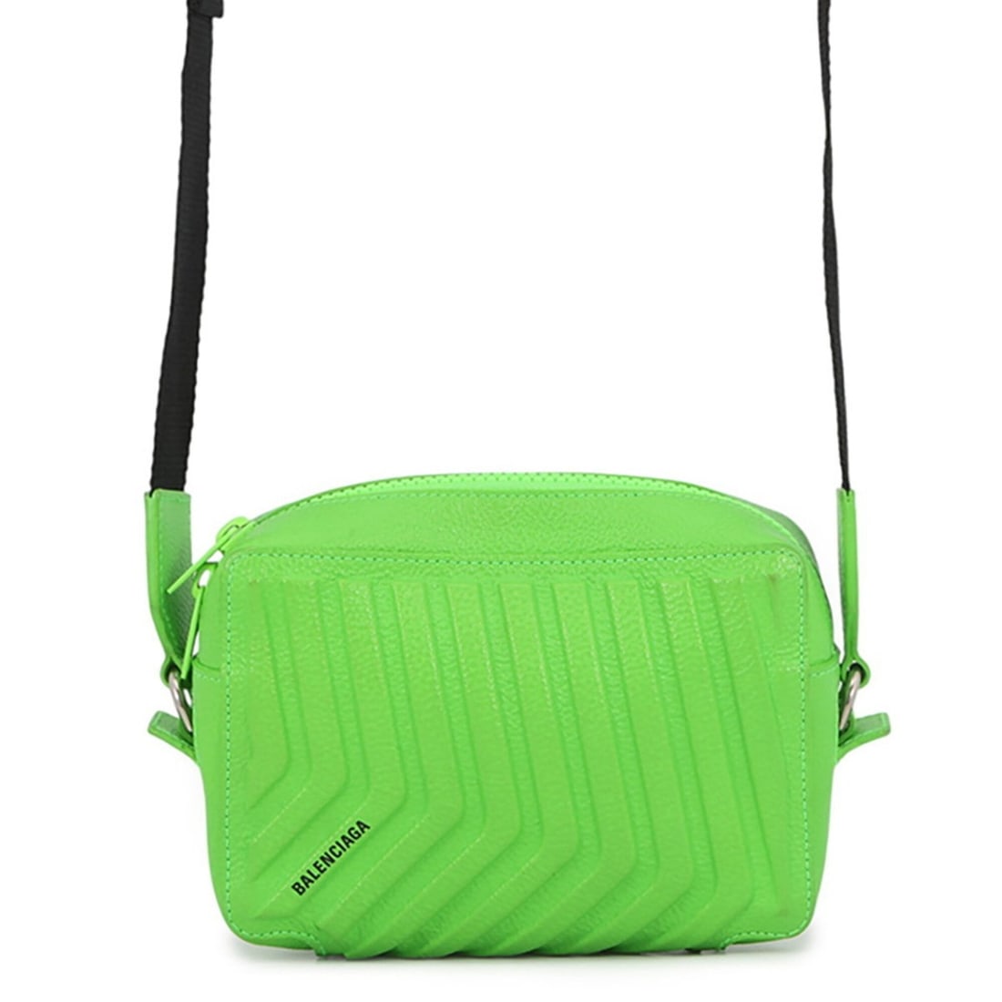 Balenciaga Shoulder Bag Car Camera 693542 BALENCIAGA Handbag: --- Catalog ---Category: SizeSize (HxWxD): 12.5cm x 17.5cm x 5cm / 4.92'' x 6.88'' x 1.96''Category: DesignType: Handbag, Shoulder bagColor: Light greenGender: Women,MenMaterial: Leather Hardware Colo