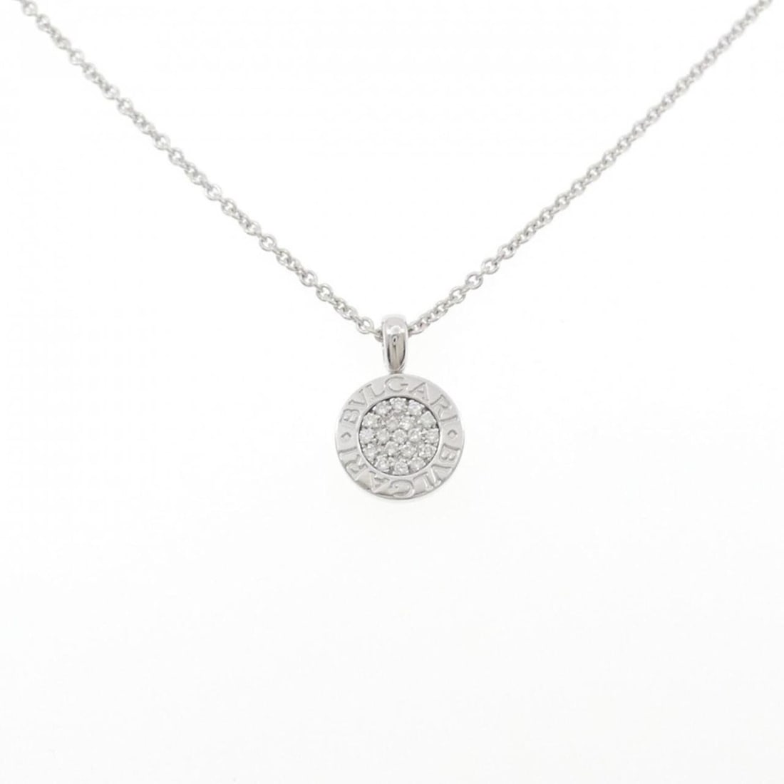 Bvlgari Necklace: --- Catalog ---Category: SizePendant Size: 19.3mm x 13mm / 0.75'' x 0.51''Neck Circumference: 40 cm / 15.74''Category: DesignStone: DiamondGender: WomenMaterial: White gold (18K)Pendant Type:
