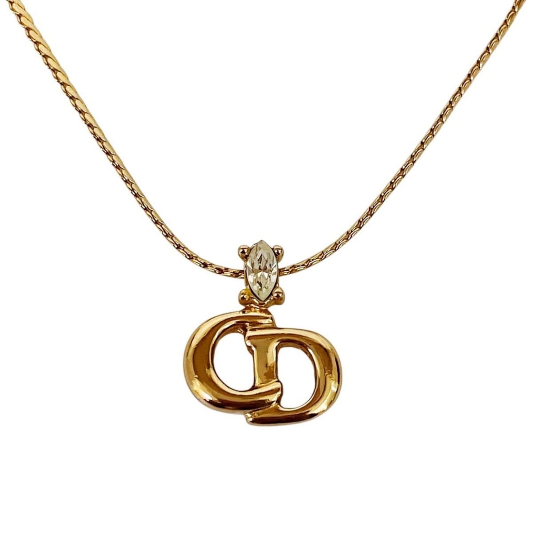 Christian Dior necklace, accessory. Total weight 5.0g, 37cm.: --- Catalog ---Category: SizeWeight: 5g / 0.17oz.Pendant Size: 15mm x 10mm / 0.59'' x 0.39''Neck Circumference: 37 cm / 14.56''Category: DesignColor: GoldGender: WomenNecklace Type: NecklaceCategory:
