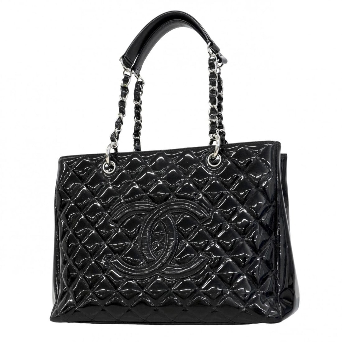 Chanel Tote Bag/Chain Tote, Matelassé, Patent Leather, Black, Women's: --- Catalog ---Category: SizeSize (HxWxD): 25.5cm x 33cm x 13.5cm / 10.03'' x 12.99'' x 5.31''Category: DesignType: Tote bagColor: BlackGender: WomenMaterial: Patent leather Hardware Color: SilverCate