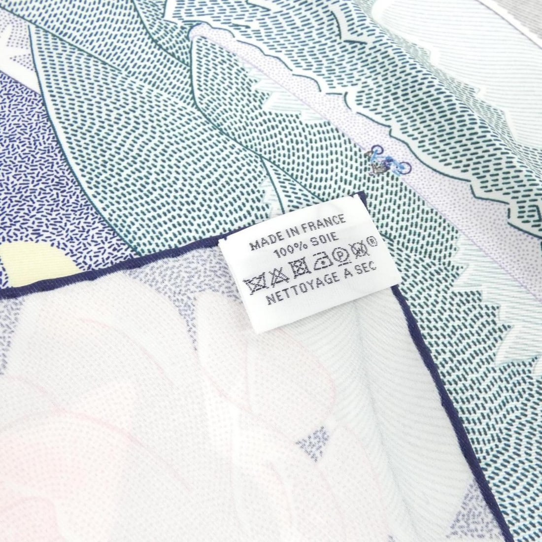 Hermes Carre 984122S Scarf/Muffler - 3