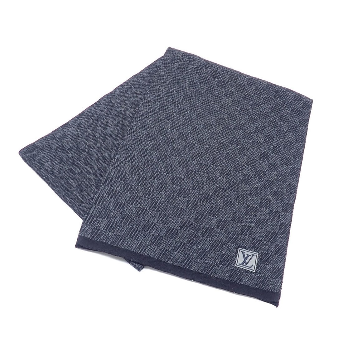 Louis Vuitton Echarpe Petit Damier Scarf for Men, Black Wool, M70028: --- Catalog ---Category: SizeSize (LxW): 1.75m x 29cm / 68.89'' x 11.41''Category: DesignType: StoleColor: BlackGender: MenMaterial: Wool 100%Category: GeneralBrand: Louis Vuitton--- Item List ---Sect