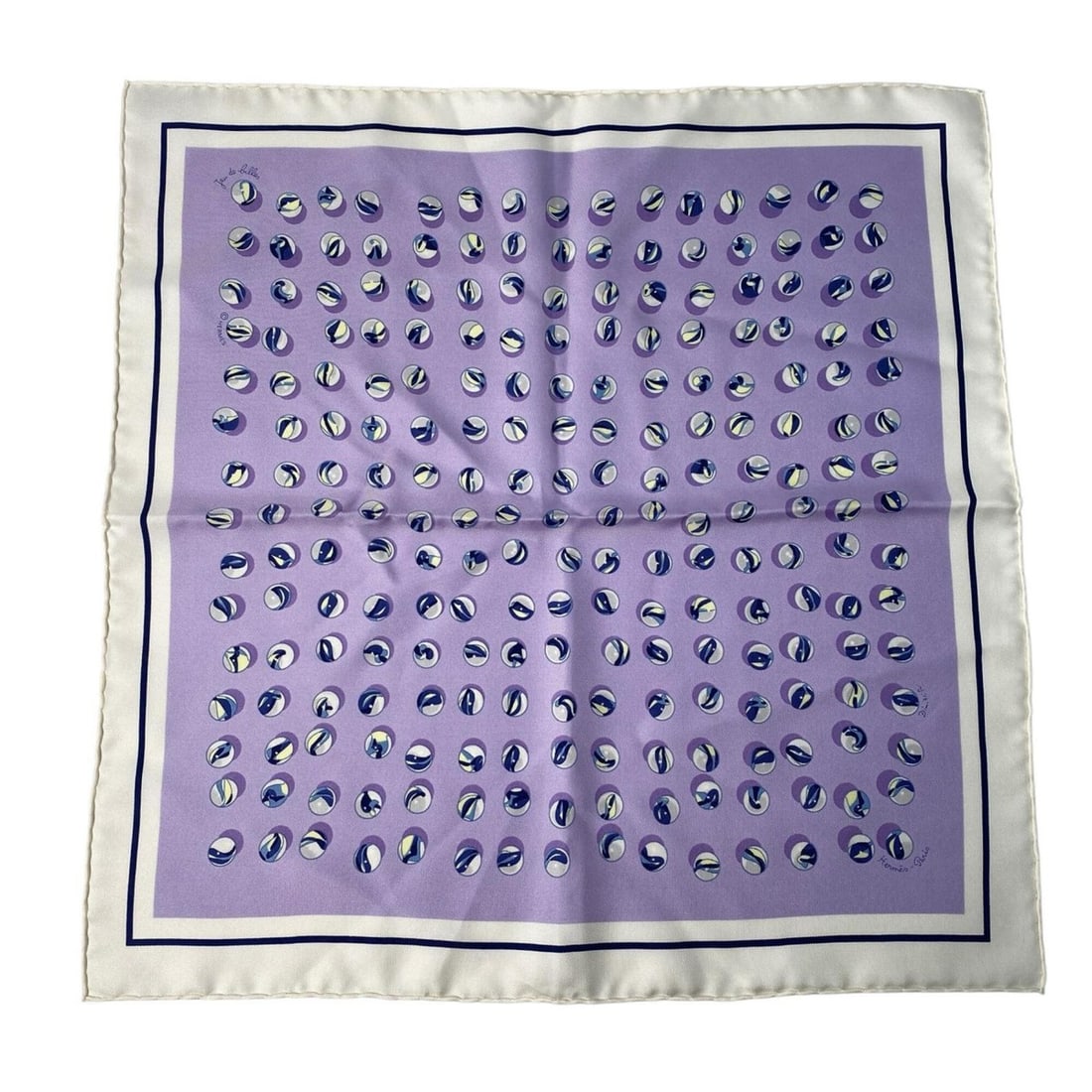 Hermes Gavroche Carre 45 Marble Scarf/Bandana Silk Women's Scarf: --- Catalog ---Category: SizeSize (LxW): 45cm x 45cm / 17.71'' x 17.71''Category: DesignType: ScarfColor: Purple, WhiteGender: WomenMaterial: Silk Category: GeneralBrand: Hermes--- Item List ---Sectio