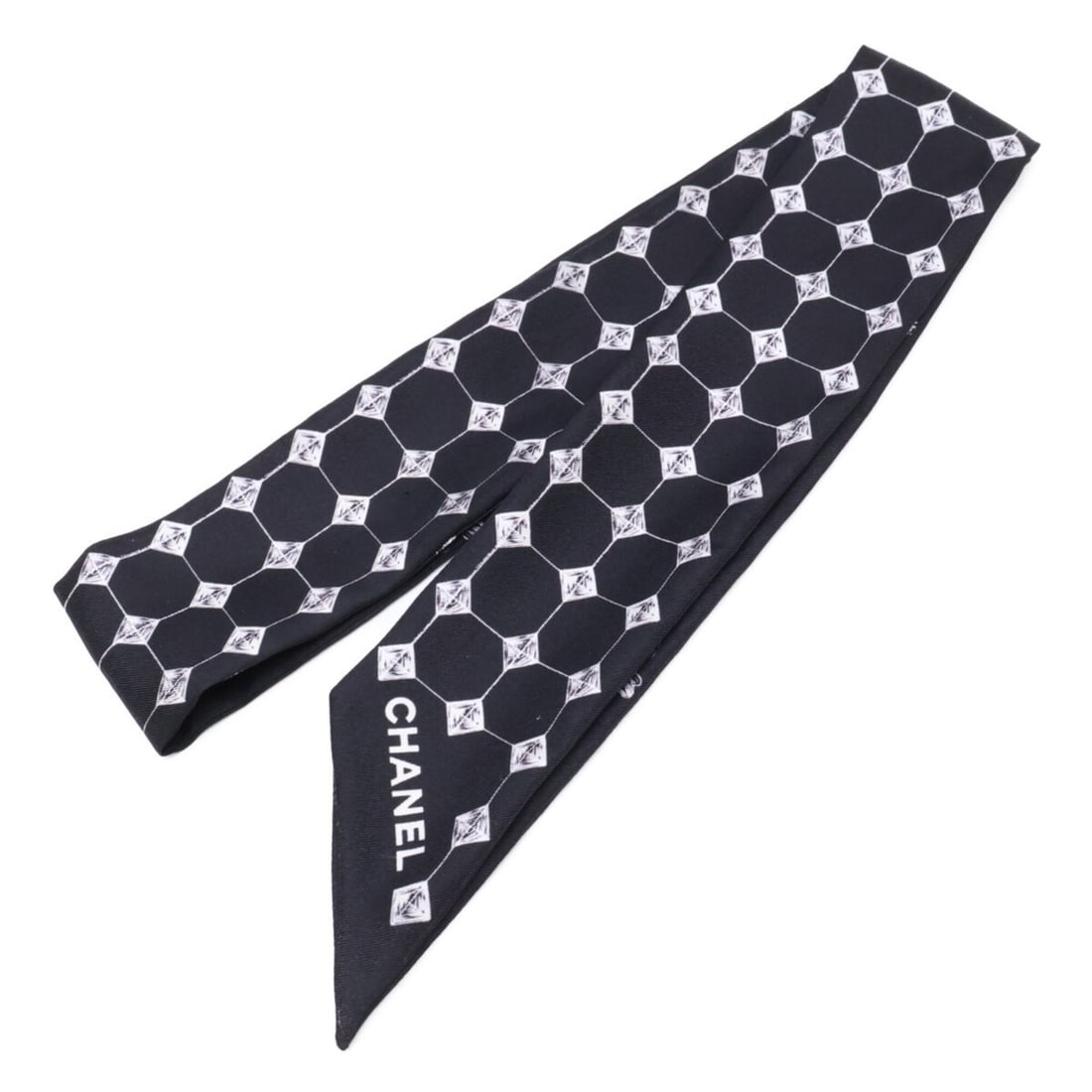 CHANEL Silk Slim Bandeau Scarf, Black, for Women: --- Catalog ---Category: SizeSize (LxW): 1.23m x 6cm / 48.42'' x 2.36''Category: DesignType: ScarfColor: BlackGender: WomenMaterial: Silk Category: GeneralBrand: Chanel--- Item List ---Section: Condit