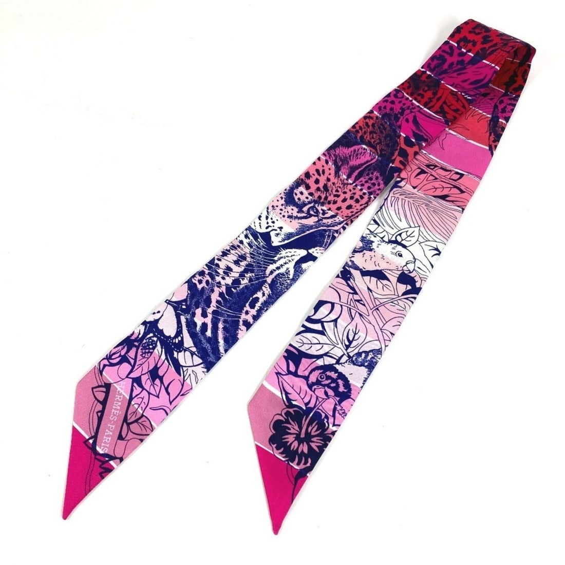 HERMES Jungle Love Twilly Bandeau Scarf Accessory Muffler Silk Women's Multicolor: --- Catalog ---Category: SizeSize (LxW): 5cm x 86cm / 1.96'' x 33.85''Category: DesignType: ScarfColor: Multi-colorGender: WomenMaterial: Silk Category: GeneralBrand: HermesCountry of Origin: France--