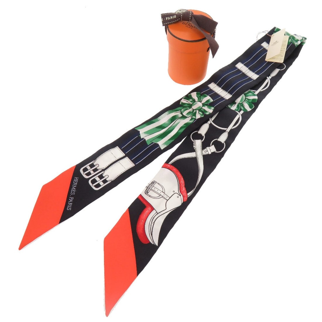 Hermes Twilly Jumping Scarf Muffler Silk Black 0392-1 HERMES: --- Catalog ---Category: SizeSize (LxW): 85cm / 33.46''Category: DesignType: ScarfColor: Black, Green, NavyGender: WomenMaterial: Silk Category: GeneralLine: TwillyBrand: HermesCountry of Origin: Fran