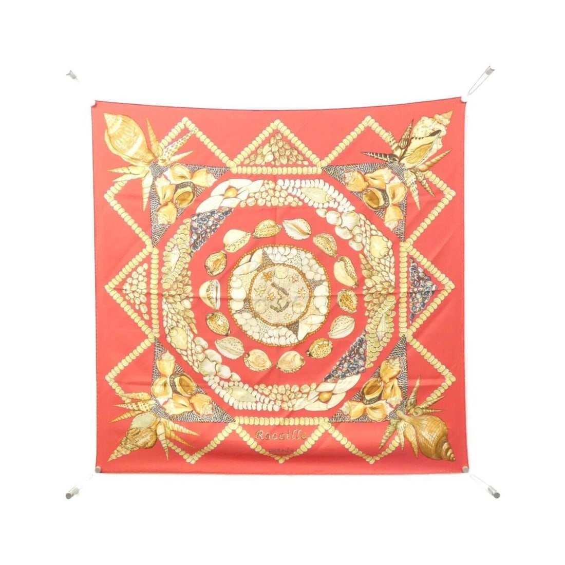 Hermes ROCAILLE Carre Scarf Muffler: --- Catalog ---Category: SizeSize (LxW): 90cm x 90cm / 35.43'' x 35.43''Category: DesignType: ScarfColor: Red colorGender: WomenMaterial: Silk Category: GeneralBrand: Hermes--- Item List ---Section: C