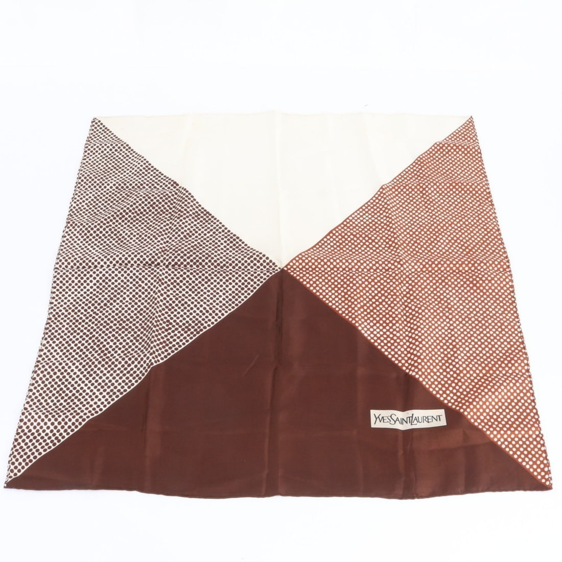 Yves Saint Laurent (YSL) Silk Scarf/Muffler, Large Size, Multicolor, Women's: --- Catalog ---Category: SizeSize (LxW): 77cm x 77cm / 30.31'' x 30.31''Category: DesignType: ScarfColor: BrownGender: WomenMaterial: Silk Category: GeneralBrand: Yves Saint Laurent--- Item List ---Se