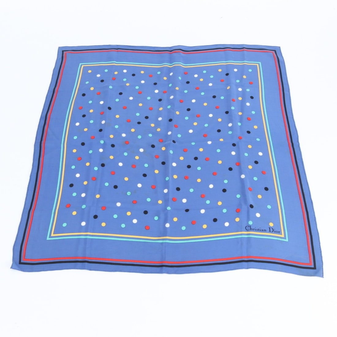Christian Dior polka dot scarf/muffler/stole, large size, for women.: --- Catalog ---Category: SizeSize (LxW): 75cm x 75cm / 29.52'' x 29.52''Category: DesignType: ScarfColor: BlueGender: WomenCategory: GeneralBrand: Christian Dior--- Item List ---Section: ConditionRank