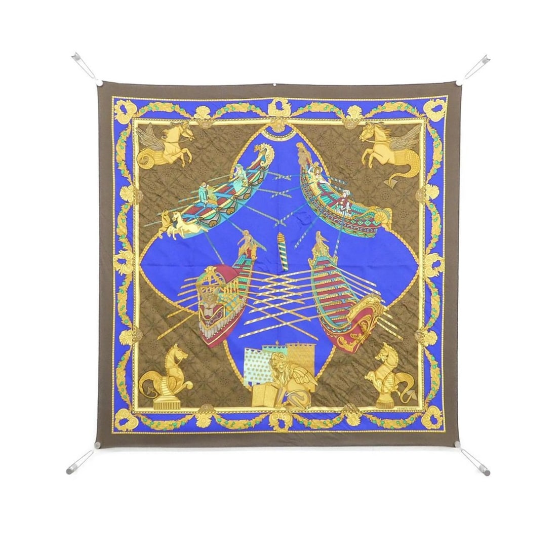 Hermes LES BISSONE DE VENISE Carre Scarf Muffler: --- Catalog ---Category: SizeSize (LxW): 90cm x 90cm / 35.43'' x 35.43''Category: DesignType: ScarfColor: BlueGender: Men,WomenMaterial: Silk Category: GeneralBrand: Hermes--- Item List ---Section: Co