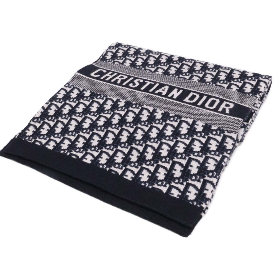 Christian Dior Men's Navy Cashmere Blend Oblique Pattern Scarf (15DOB201I099) - Authentic in Japan: --- Catalog ---Category: SizeSize (LxW): 1.97m x 32cm / 77.55'' x 12.59''Category: DesignType: StoleColor: NavyGender: MenMaterial: Cashmere Category: GeneralBrand: Christian Dior--- Item List ---Sect