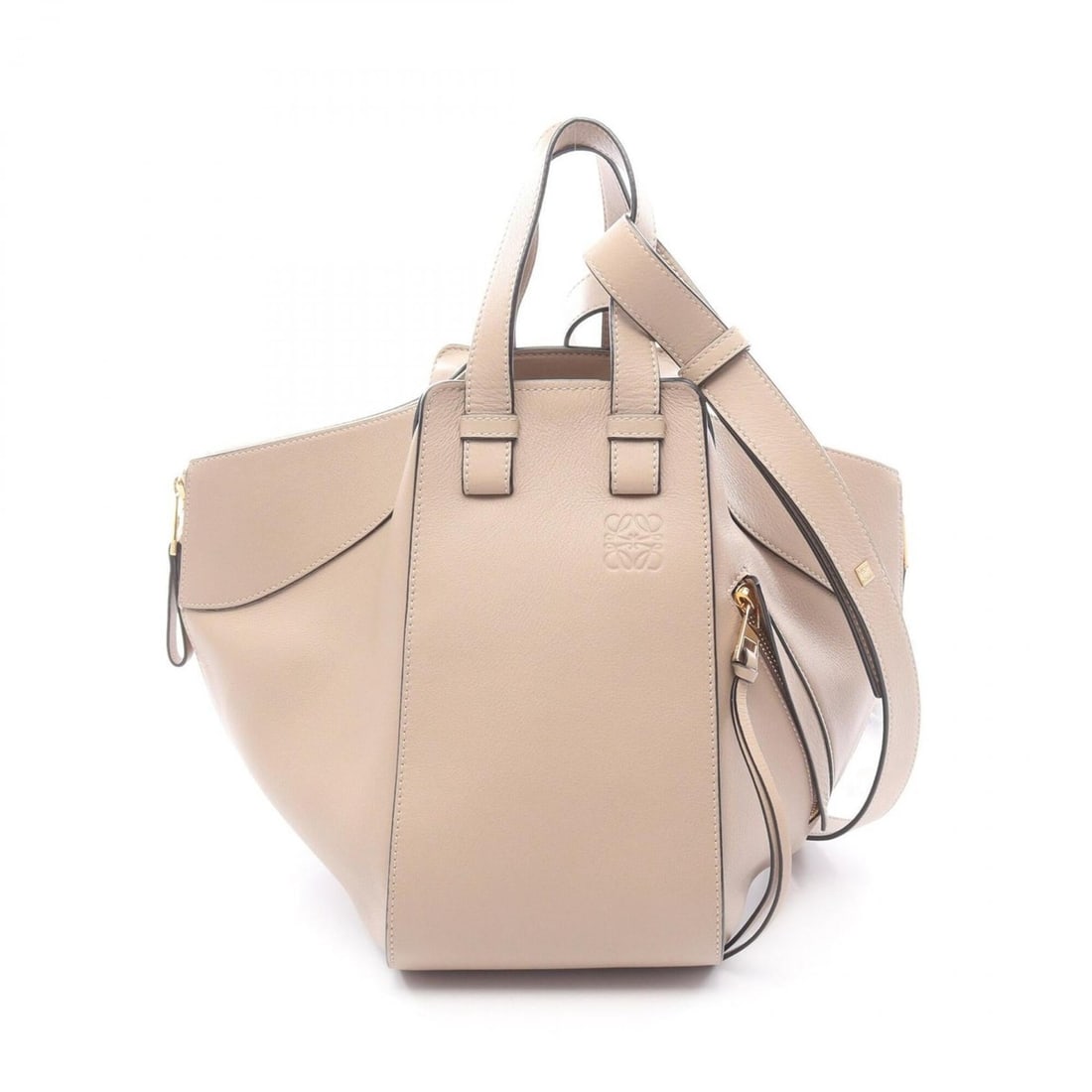 Loewe Hammock Small 2-Way Leather Handbag for Women, Beige: --- Catalog ---Category: SizeSize (HxWxD): 25cm x 14cm x 25cm / 9.84'' x 5.51'' x 9.84''Category: DesignType: HandbagColor: BeigeGender: WomenMaterial: Leather Category: GeneralBrand: Loewe--- Item Li