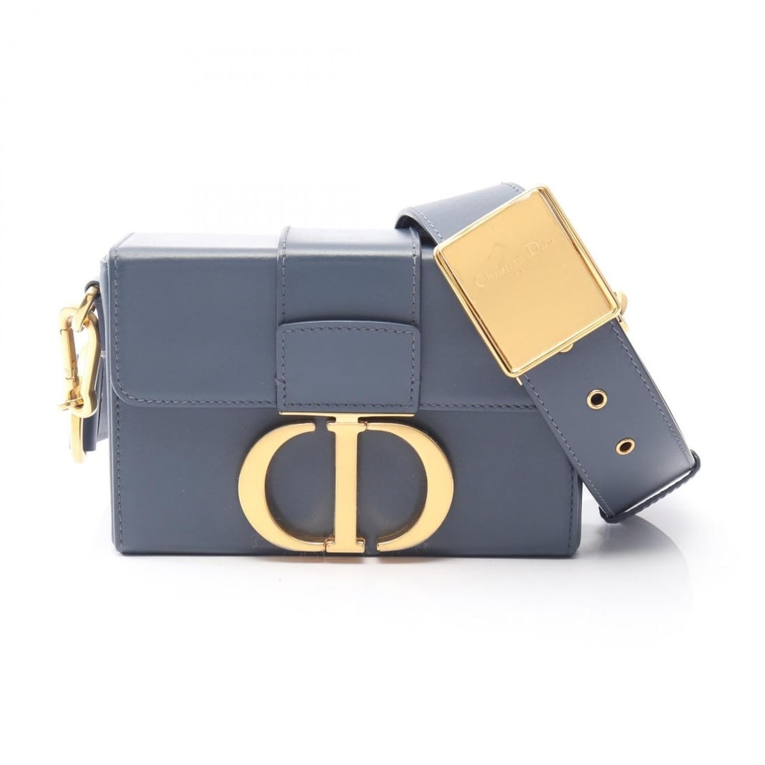 Christian Dior Dior 30 Montaigne Box Shoulder Bag Handbag Leather Women's Blue: --- Catalog ---Category: SizeSize (HxWxD): 12cm x 17.5cm x 5cm / 4.72'' x 6.88'' x 1.96''Category: DesignType: Handbag, Shoulder bagColor: BlueGender: WomenMaterial: Leather Category: GeneralBrand: Ch