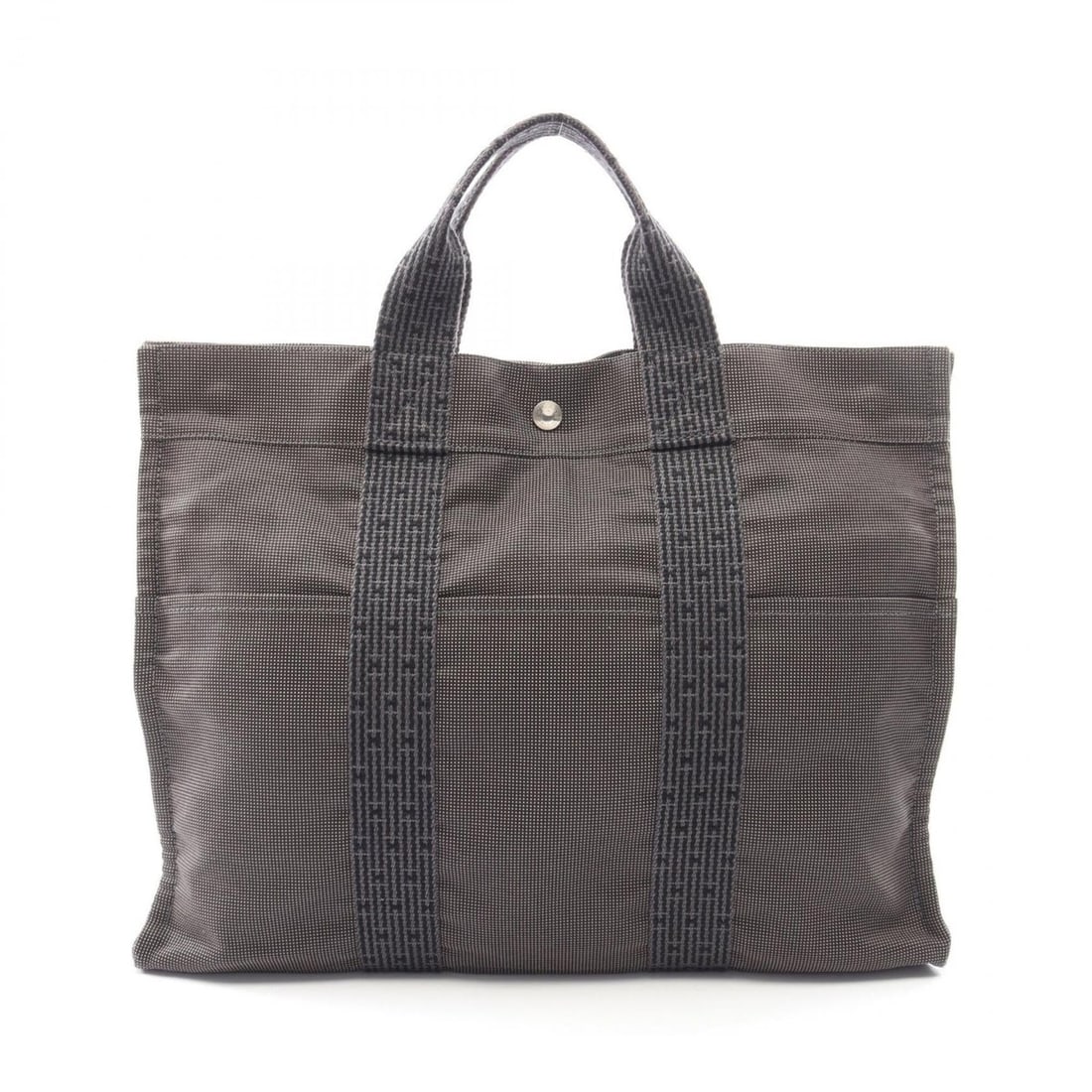 Hermes Herline MM Tote Bag/Handbag, Nylon Canvas, Men's/Women's, Gray: --- Catalog ---Category: SizeSize (HxWxD): 32cm x 42cm x 11cm / 12.59'' x 16.53'' x 4.33''Category: DesignType: Handbag, Tote bagColor: GrayGender: Men,WomenMaterial: Nylon canvas Category: GeneralBra
