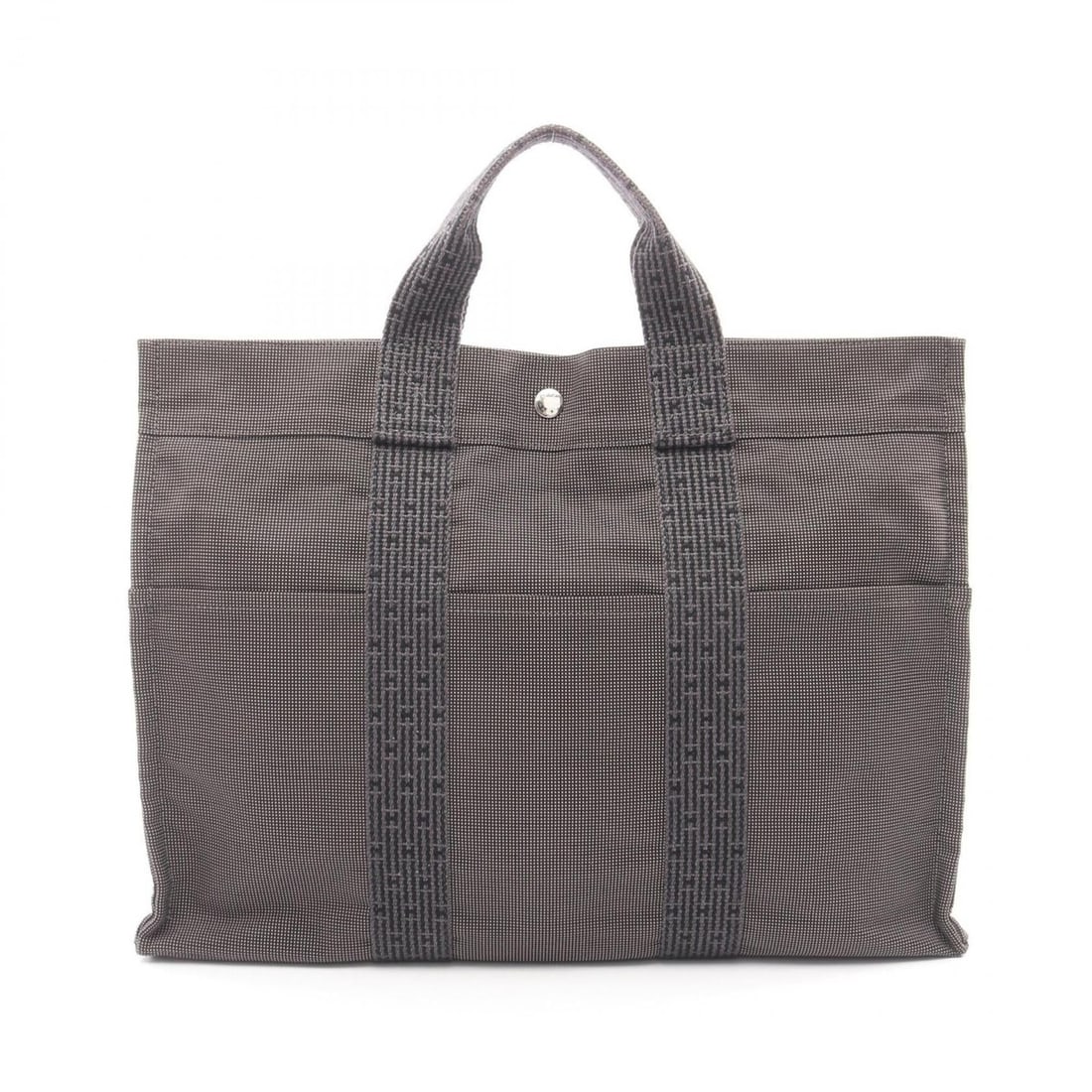 Hermes Herline MM Tote Bag/Handbag, Nylon Canvas, Men's/Women's, Gray: --- Catalog ---Category: SizeSize (HxWxD): 32cm x 42cm x 11cm / 12.59'' x 16.53'' x 4.33''Category: DesignType: Handbag, Tote bagColor: GrayGender: Men,WomenMaterial: Nylon canvas Category: GeneralBra