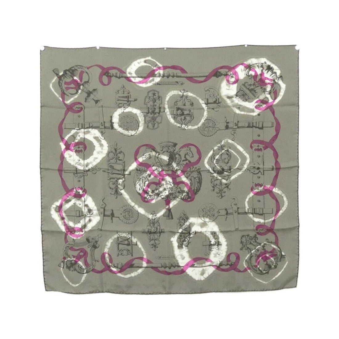 Hermes Carre Wash 274201T 05 Scarf Muffler: --- Catalog ---Category: SizeSize (LxW): 80cm x 80cm / 31.49'' x 31.49''Category: DesignType: ScarfColor: Fuchsia, GrayGender: Women,MenMaterial: Silk Category: GeneralMPN: 274201T 05Brand: Hermes--- 