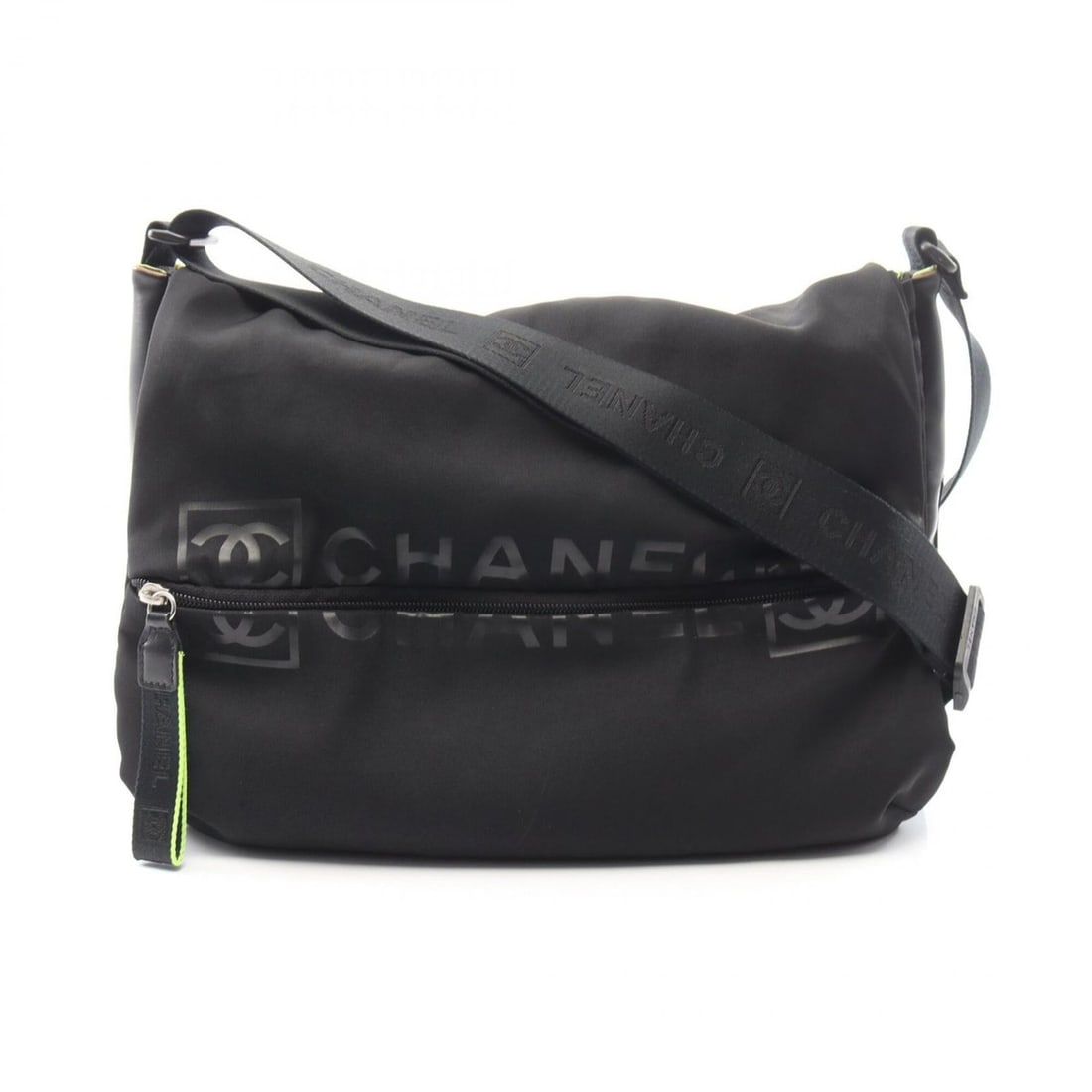 Chanel Sport Line Coco Mark Shoulder Bag/Handbag, Nylon/Rubber, Men's, Black: --- Catalog ---Category: SizeSize (HxWxD): 28cm x 35.5cm x 10cm / 11.02'' x 13.97'' x 3.93''Category: DesignType: Handbag, Shoulder bagColor: BlackGender: MenMaterial: Nylon , Rubber Hardware Color: S