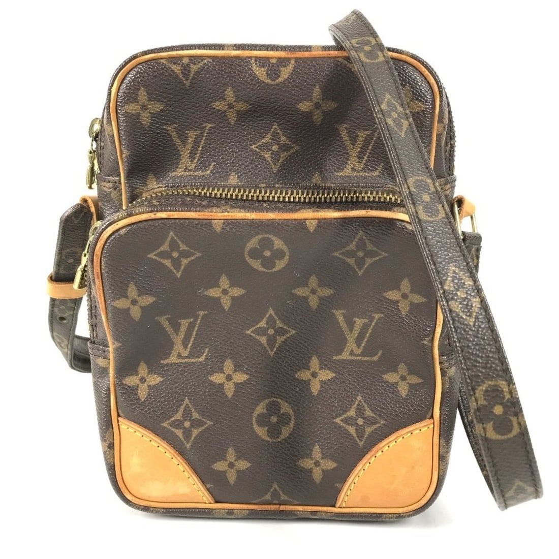 LOUIS VUITTON M45236 Monogram Amazon Bag, Shoulder Pouch, Canvas, Men's/Women's, Brown: --- Catalog ---Category: DesignType: Pochette, Shoulder bagColor: BrownGender: Men,Women,UnisexMaterial: Monogram Category: GeneralLine: MonogramBrand: Louis VuittonCountry of Origin: France--- Item L