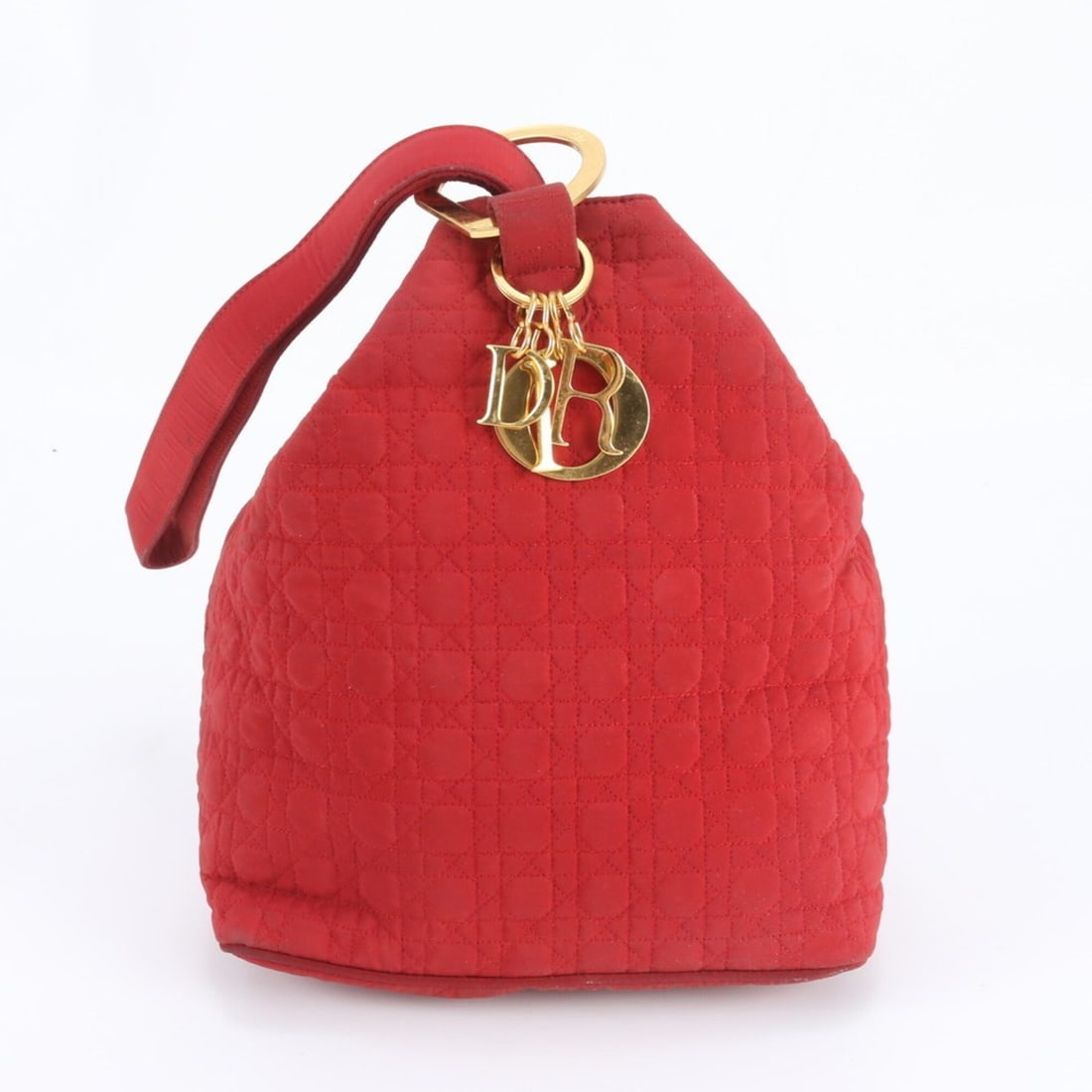Christian Dior Cannage Shoulder Bag, Tote Handbag, Gold Hardware, Pouch, Women's: --- Catalog ---Category: SizeSize (HxWxD): 26cm x 23cm x 13cm / 10.23'' x 9.05'' x 5.11''Category: DesignType: Handbag, Pouch, Shoulder bag, Tote bagColor: Red colorGender: WomenCategory: GeneralBrand