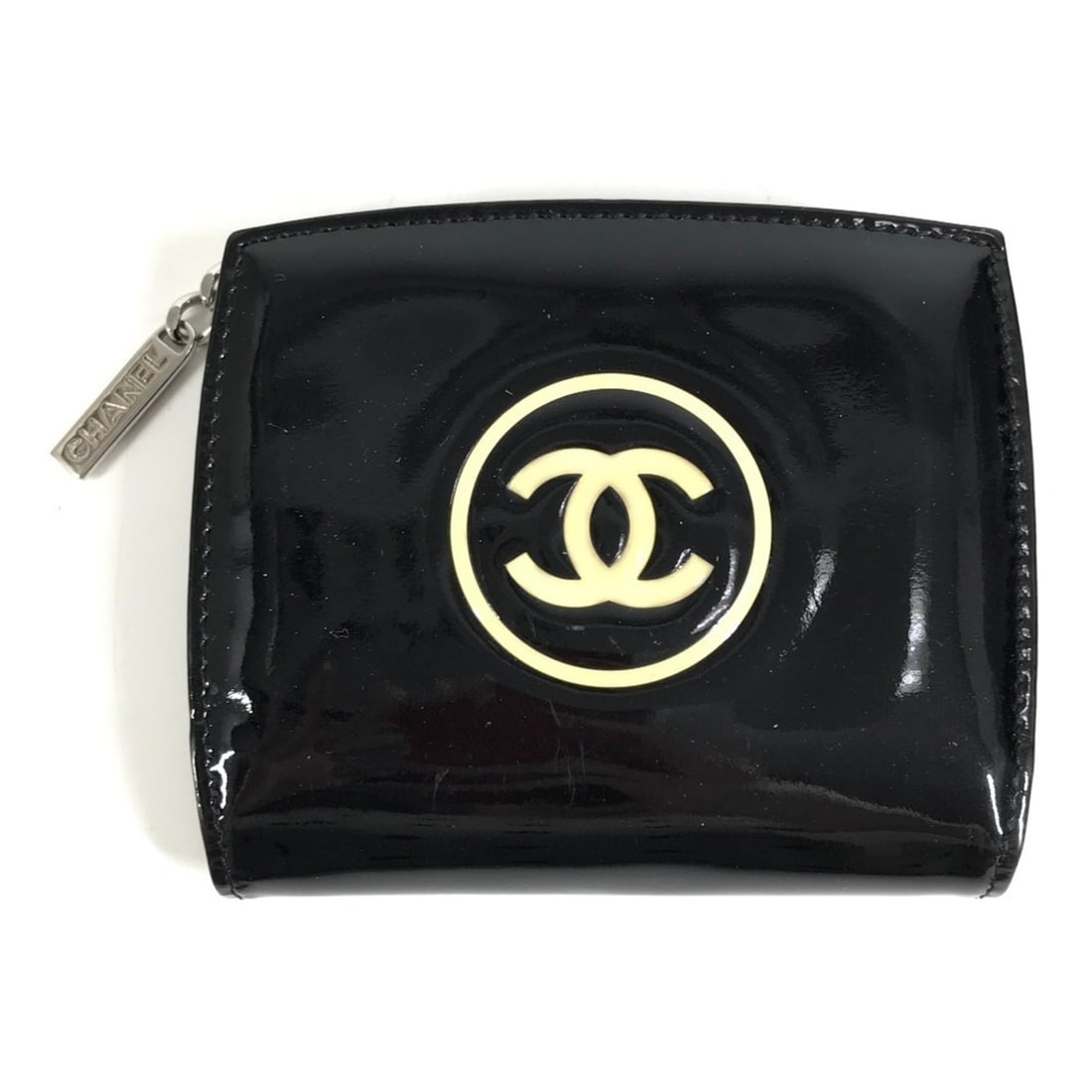 CHANEL CC Makeup Palette, Coco Mark Logo Compact Wallet, Bi-fold Enamel, Men's/Women's, Black: --- Catalog ---Category: SizeSize (HxWxD): 9cm x 11cm / 3.54'' x 4.33''Category: DesignType: Wallet (bi-fold)Color: Black, WhiteGender: Men,Women,UnisexMaterial: Leather Leather/Fur Type: Enamel Leath