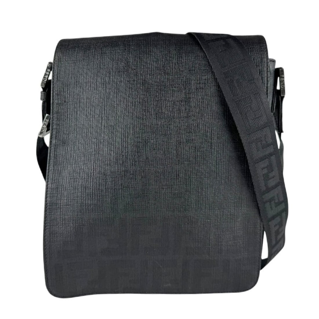 Fendi FENDI Shoulder Bag Zucca Coated Canvas Black Men's 7VA215 UZD z9657: --- Catalog ---Category: SizeSize (HxWxD): 27cm x 20cm x 7cm / 10.62'' x 7.87'' x 2.75''Category: DesignType: Shoulder bagColor: BlackGender: MenMaterial: Coated canvas Category: GeneralMPN: 7VA215/UZ