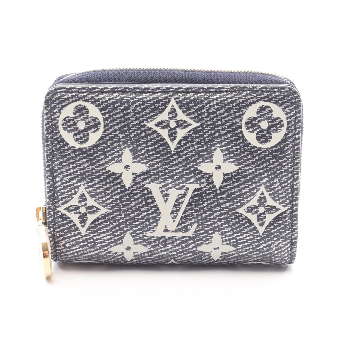 Louis Vuitton Portefeuille Lou Monogram Embossed Bi-fold Wallet, Leather, Women's, Navy, M82525: --- Catalog ---Category: SizeSize (HxWxD): 9cm x 11cm x 3cm / 3.54'' x 4.33'' x 1.18''Category: DesignType: Wallet (bi-fold)Color: NavyGender: WomenMaterial: Leather Category: GeneralMPN: M82525Brand: