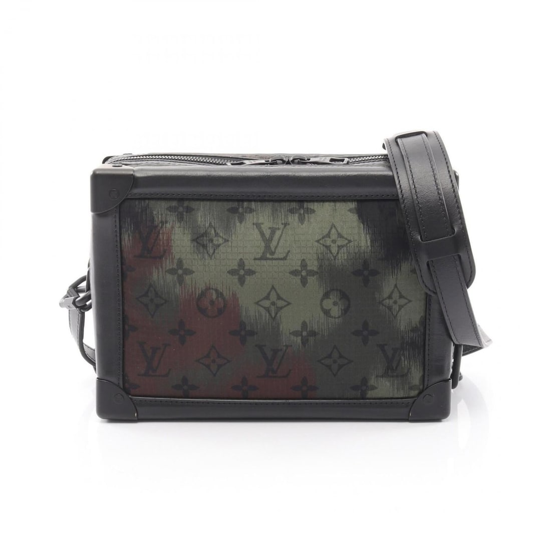 Louis Vuitton Soft Trunk Monogram Camouflage Shoulder Bag/Handbag, Nylon and Leather, Men's,: --- Catalog ---Category: SizeSize (HxWxD): 17cm x 24.5cm x 9cm / 6.69'' x 9.64'' x 3.54''Category: DesignType: Handbag, Shoulder bagColor: Black, KhakiGender: MenMaterial: Nylon , Leather Category: Ge