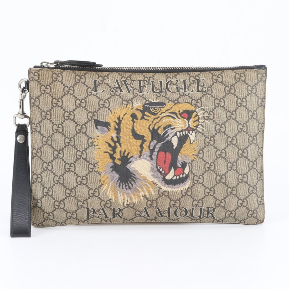 Gucci GG Supreme Tiger 473904 Leather Second Bag Clutch Handbag Pouch Brown Men's: --- Catalog ---Category: SizeSize (HxWxD): 21cm x 30cm x 1cm / 8.26'' x 11.81'' x 0.39''Category: DesignType: Handbag, PouchColor: BrownGender: MenMaterial: Coated canvas , Leather Category: GeneralMP