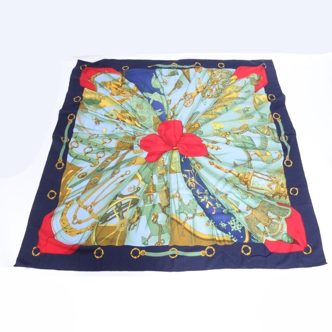 Hermes Carre Géant 140 Soleil de Soie (Sun of Soil) - Silk Scarf/Muffler with Tag Cashmere and: --- Catalog ---Category: SizeSize (LxW): 1.34m x 1.34m / 52.75'' x 52.75''Category: DesignType: ScarfColor: NavyGender: WomenMaterial: Cashmere 65%, Silk 35%Category: GeneralBrand: HermesCountry of Or