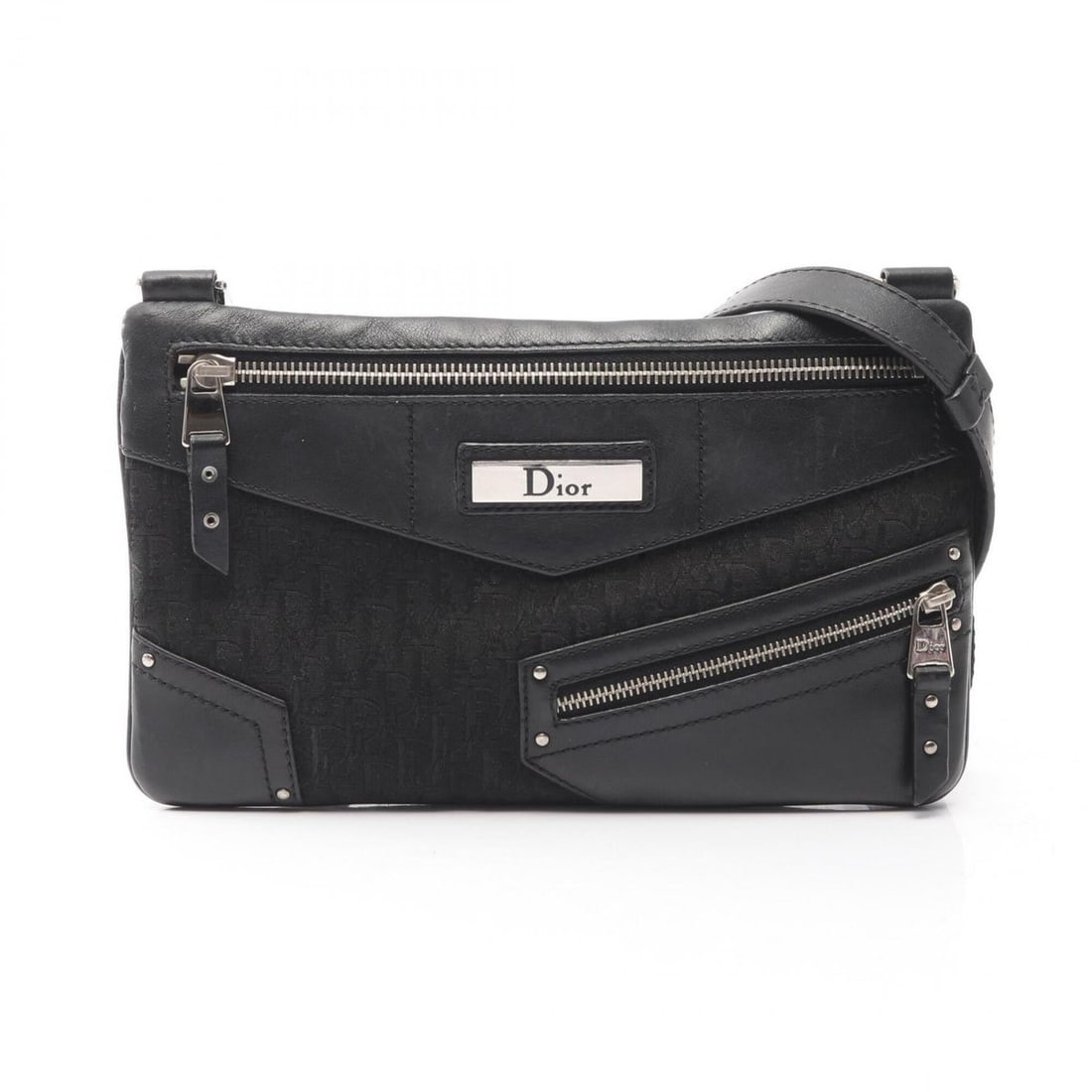 Christian Dior Dior Street Chic Trotter Shoulder Bag Handbag Canvas Leather Women's Black: --- Catalog ---Category: SizeSize (HxWxD): 14.5cm x 24cm x 1cm / 5.7'' x 9.44'' x 0.39''Category: DesignType: Handbag, Shoulder bagColor: BlackGender: WomenMaterial: Canvas , Leather Category: General