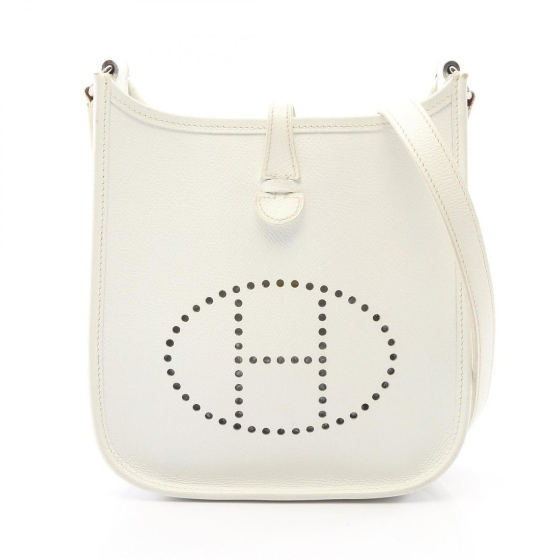 Hermes Evelyne TPM Shoulder Bag/Handbag, Veau Epsom Leather, Women's, White: --- Catalog ---Category: SizeSize (HxWxD): 18cm x 16.5cm x 5.5cm / 7.08'' x 6.49'' x 2.16''Category: DesignType: Handbag, Shoulder bagColor: WhiteGender: WomenMaterial: Epsom leather Category: General