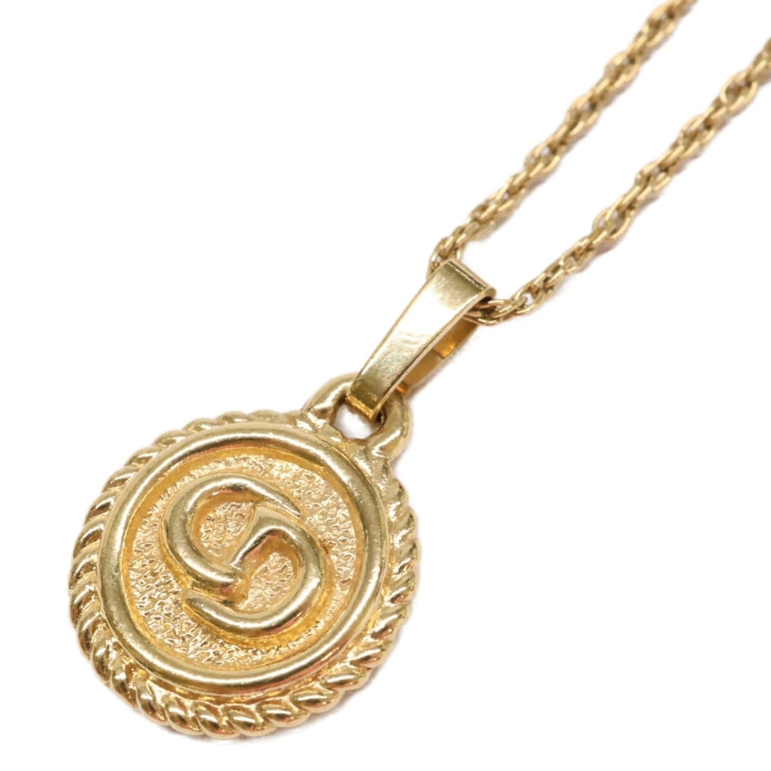 Christian Dior CD Logo Top Chain Necklace, Gold, for Women: --- Catalog ---Category: SizePendant Size: 15mm / 0.59''Neck Circumference: 45 cm / 17.71''Category: DesignColor: GoldGender: WomenMaterial: MetalNecklace Type: NecklaceCategory: GeneralBrand: Christi