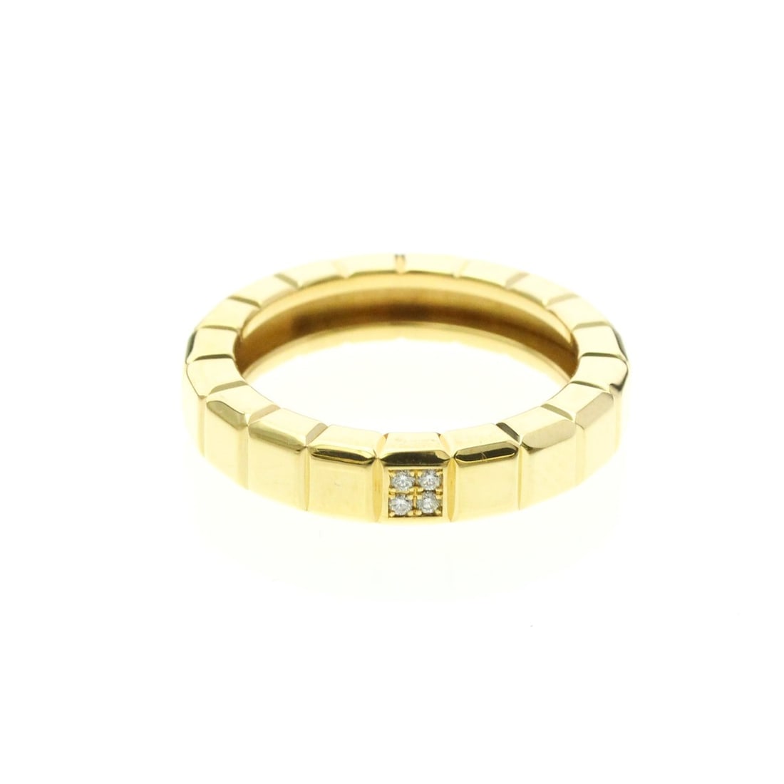 Chopard Ice Cube Ring 82/3789 Yellow Gold (18K) Fashion Diamond Band Ring Gold: --- Catalog ---Category: SizeWidth: 4.3mm / 0.17''Weight: 7.2g / 0.25oz.JP Size: 12US Size: 6-6.5Category: DesignType: Band ringColor: GoldMetal: GoldStone: DiamondStyle: FashionGender: Men,WomenMater