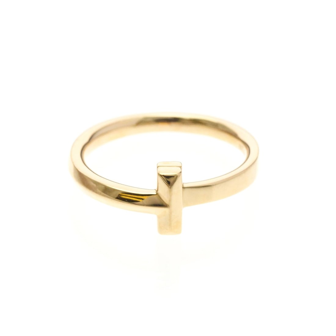 Tiffany T One Ring Pink Gold (18K) Fashion No Stone Band Ring Pink Gold: --- Catalog ---Category: SizeWidth: 2.4mm / 0.09''Weight: 4g / 0.14oz.JP Size: 11US Size: 6Category: DesignType: Band ringColor: Pink goldMetal: GoldStone: No StoneStyle: FashionGender: Men,WomenMater