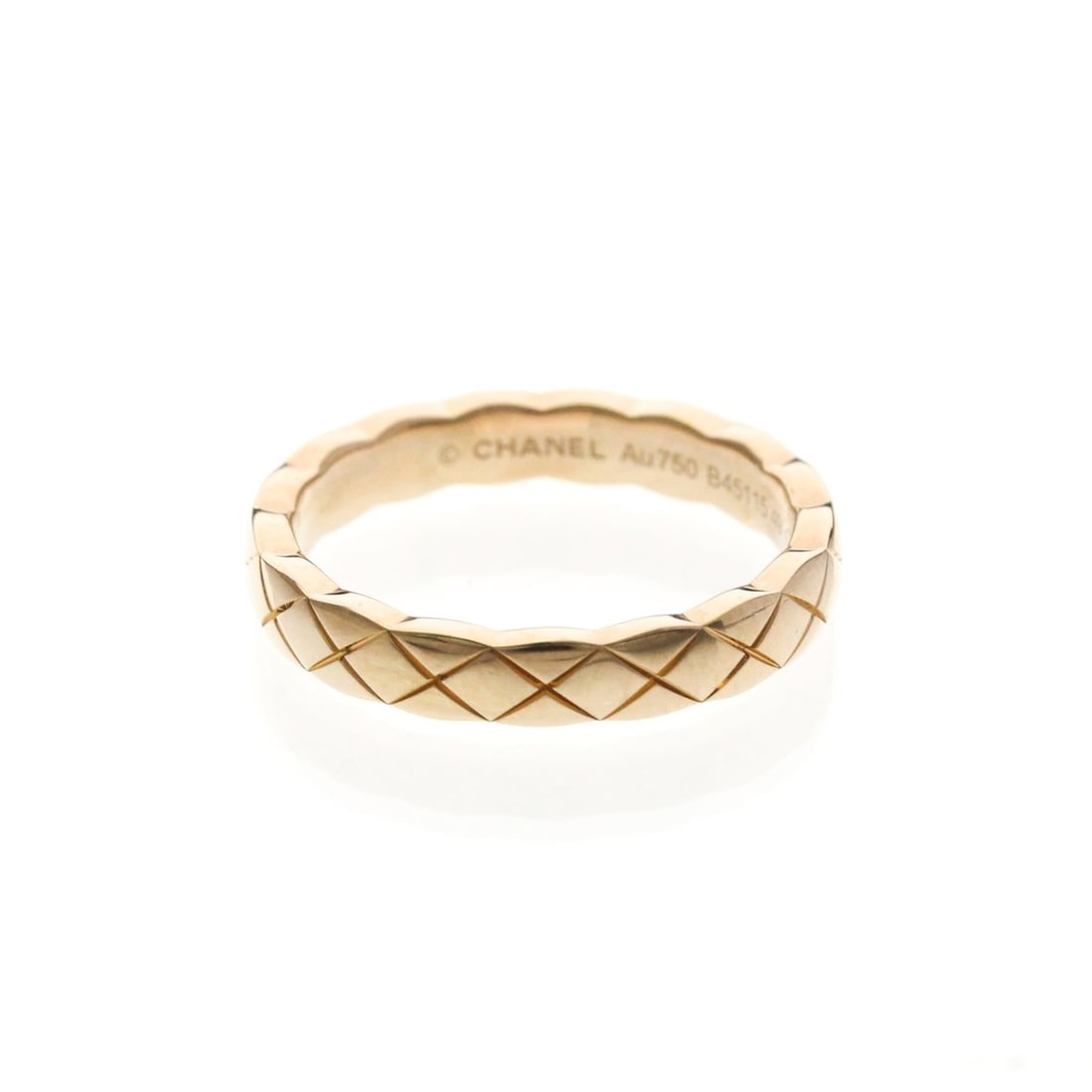 Chanel Coco Crush Ring Mini Model Pink Gold (18K) Fashion No Stone Band Ring Pink Gold: --- Catalog ---Category: SizeWidth: 3.4mm / 0.13''Weight: 3.6g / 0.12oz.JP Size: 9US Size: 4 3/4Brand Size: 49Category: DesignType: Band ringColor: Pink goldMetal: GoldStone: No StoneStyle: FashionGen