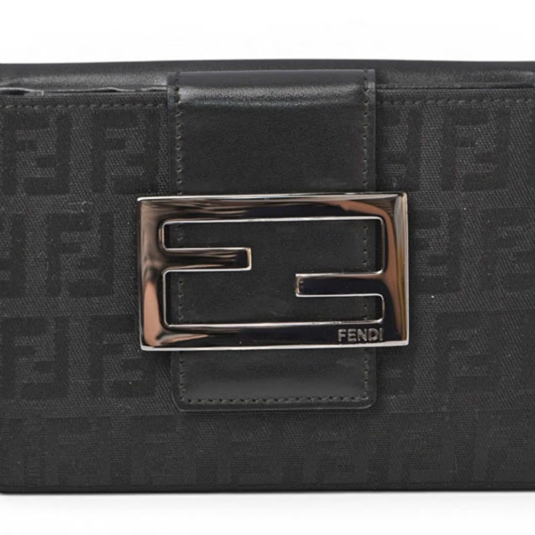 Fendi Bi-fold Wallet 8M0035 ZUCCA Pattern Black: --- Catalog ---Category: SizeSize (HxWxD): 9.8cm x 13cm x 2.5cm / 3.85'' x 5.11'' x 0.98''Category: DesignType: Wallet (bi-fold)Color: BlackGender: Women,MenMaterial: Canvas Category: GeneralMPN: 8M00