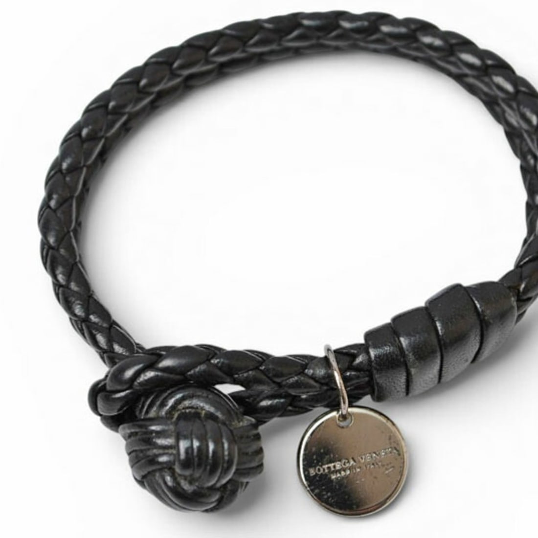 Bottega Veneta bracelet bangle, Intrecciato, black.: --- Catalog ---Category: SizeLength: 17cm / 6.69''Category: DesignType: Charm braceletColor: BlackGender: Men,WomenCategory: GeneralBrand: Bottega VenetaCountry of Origin: Italy--- Item List ---Sectio