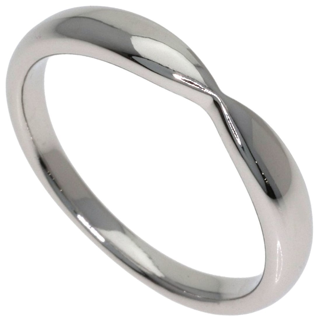 Tiffany & Co. Harmony Wedding Ring, Platinum PT950, Women's Ring.: --- Catalog ---Category: SizeWidth: 3.1mm / 0.12''Weight: 4.3g / 0.15oz.JP Size: 11US Size: 6Category: DesignType: Wedding ringMetal: PlatinumGender: WomenMetal Purity: Platinum950Category: GeneralBra